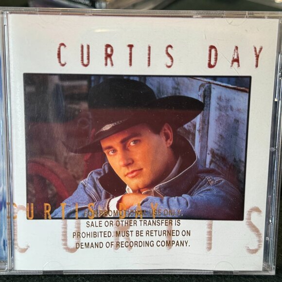 CURTIS DAY "SELF TITLED DEBUT" COMPACT DISC * GREAT CONDITION * SLIGHTLY USED - Picture 1 of 5